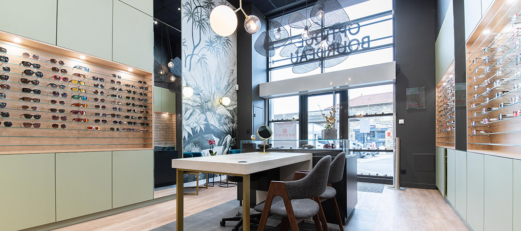 Magasin d'optique en Kaki - France