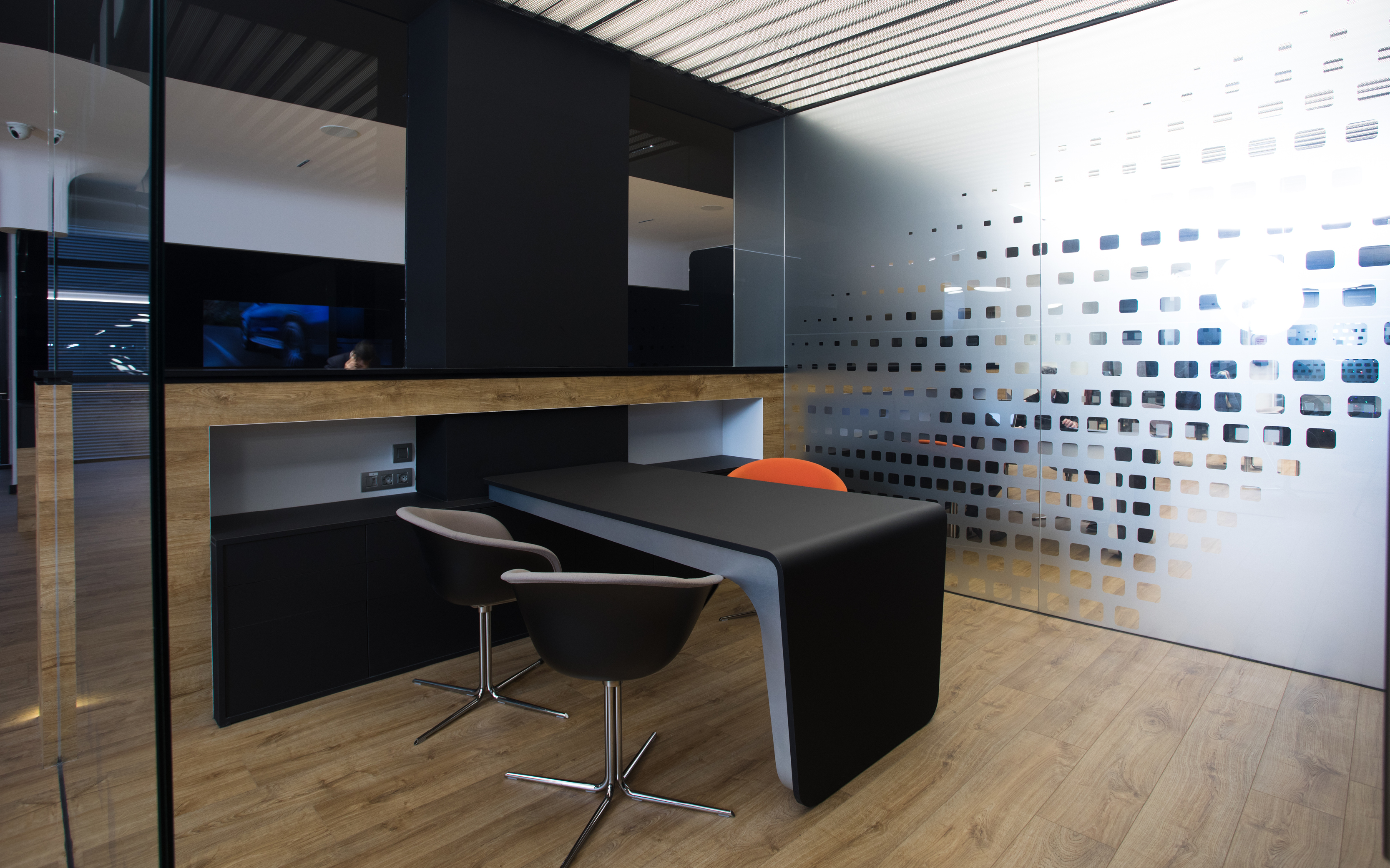 POLYREY - Mercedes Showroom - Spain