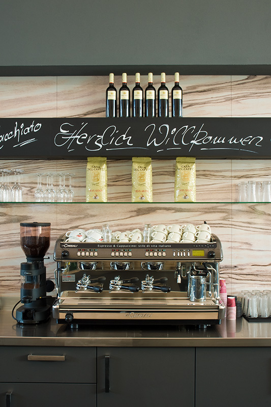 Cafe Face 