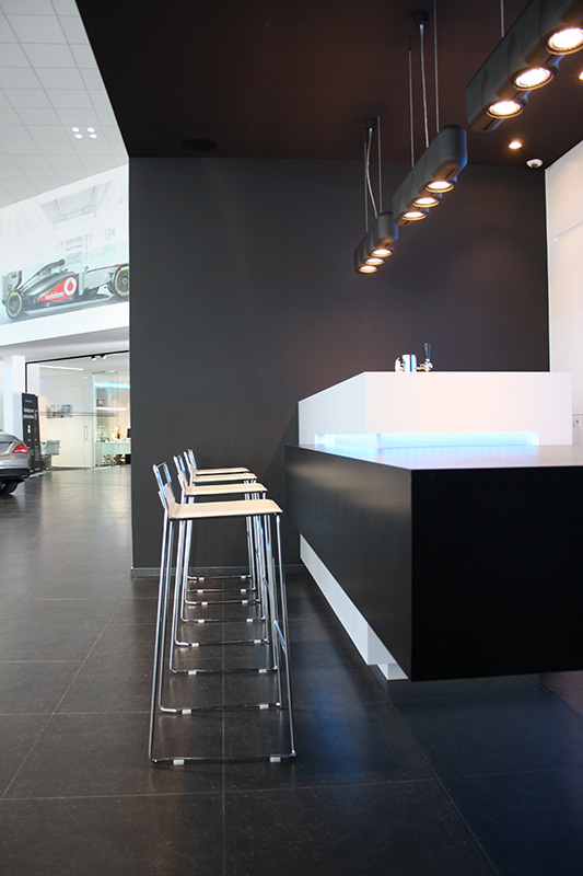 Mercedes-Benz Garage