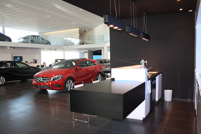 Mercedes-Benz Garage