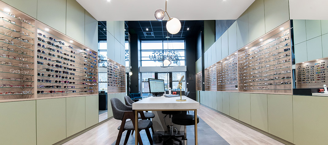Magasin d'optique en Kaki - France
