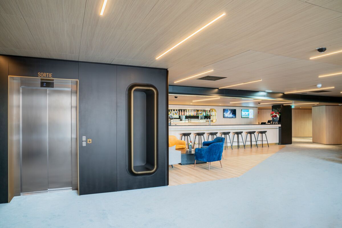 Polyrey HPL Solutions for Europacorp Cinemas