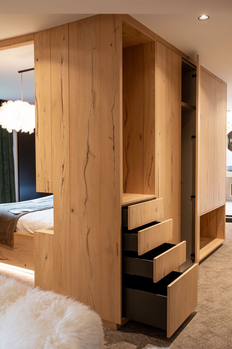 Polyrey HPL, Reysipur - Interior Furniture, Interior Surfaces