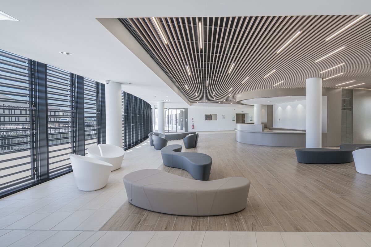 Polyrey HPL Gallery: Private Hospital of Provence