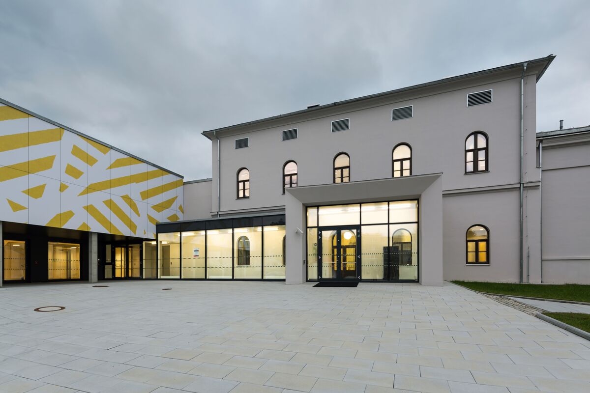 Resopal Resoplan, Exterior Cladding