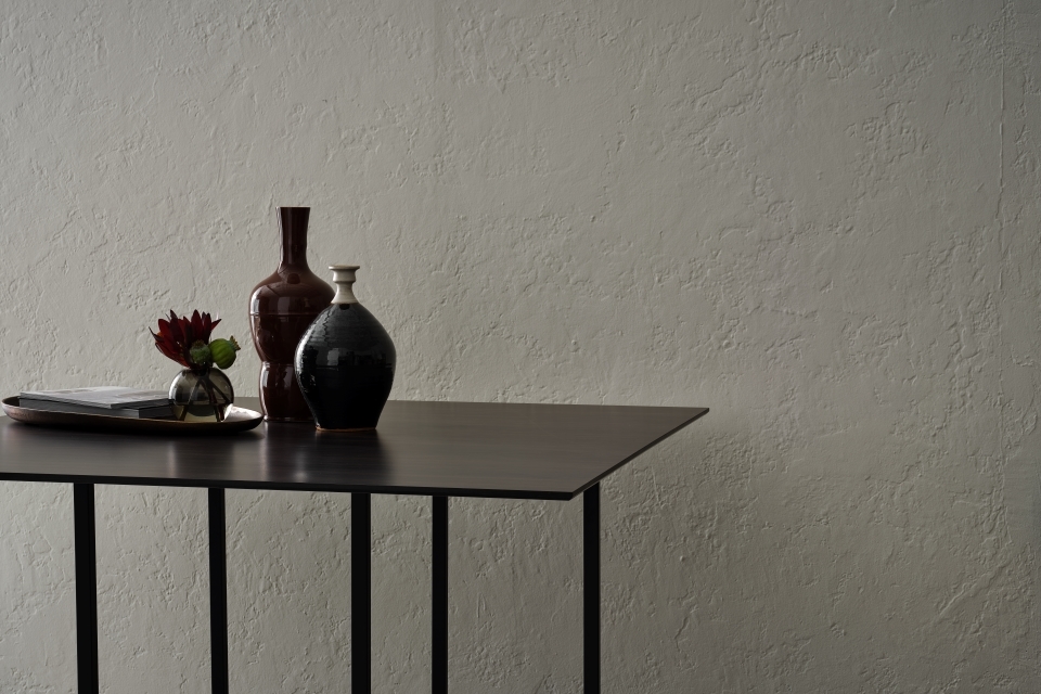 Rich Woodgrain Tables