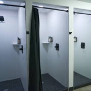 Tampa Gold's Gym Locker Rooms 