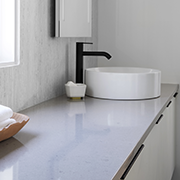 Serenbe Bathroom | Manhattan Quartz
